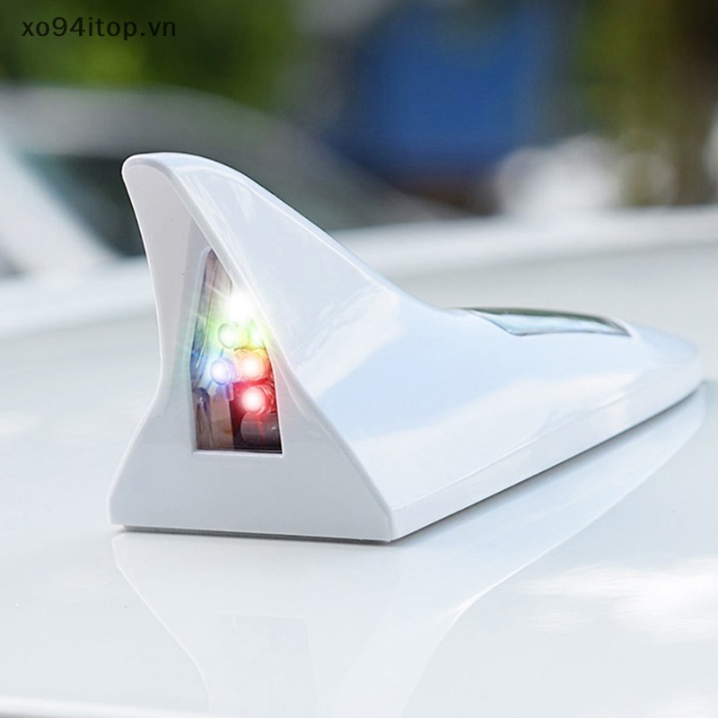 Ăng Ten Vây Cá Mập Có Đèn LED Sử Dụng Năng Lượng Mặt Trời Gắn Nóc Xe Hơi