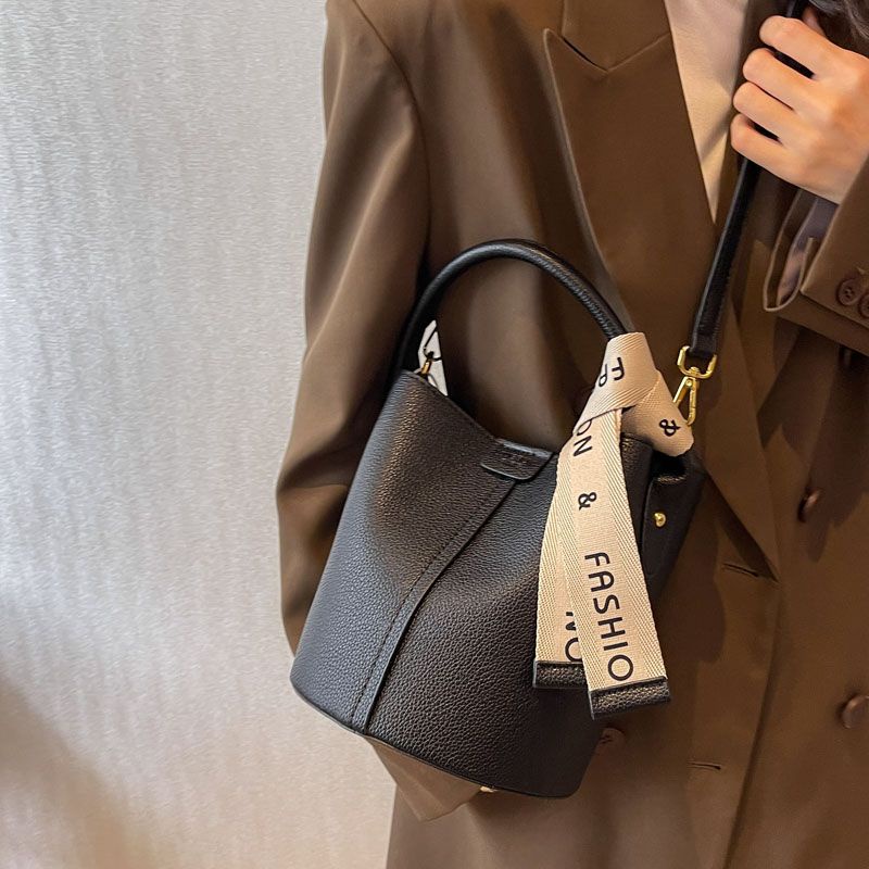 Túi Xách Đeo Vai Thời Trang Cao Cấp Cho Nữ