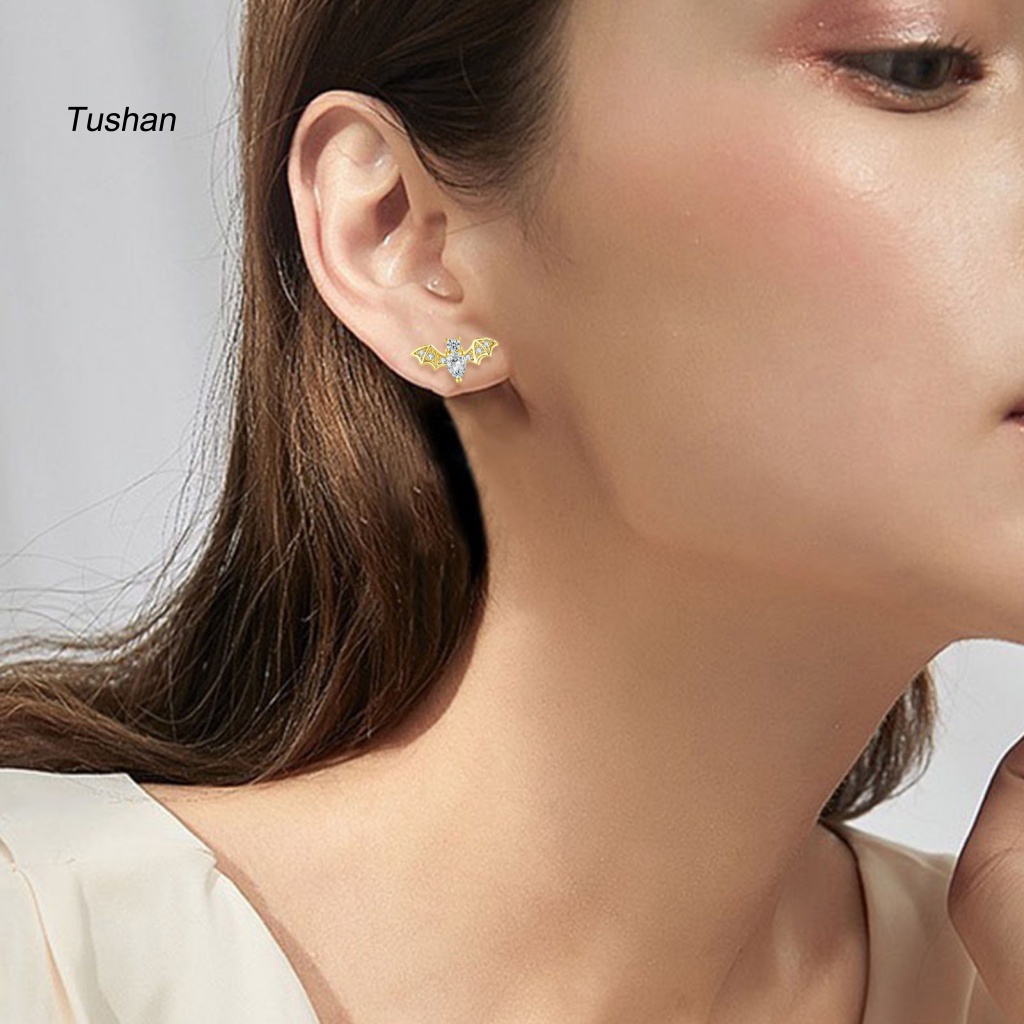 1 Đôi Bông Tai Hình Dơi Đính Đá Dễ Thương