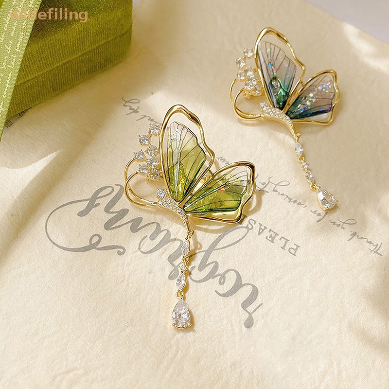 Trâm Cài Áo Hình Bươm Bướm Đính Pha Lê Trong Suốt Thời Trang Dành Cho Nữ