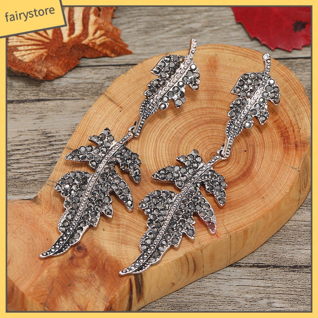 1 Đôi Bông Tai Hình Chiếc Lá Đính Đá Phong Cách Vintage Dành Cho Nữ