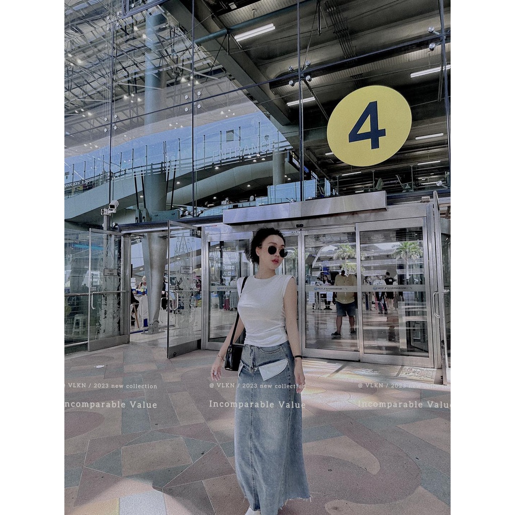 Áo tay liền khoét lưng