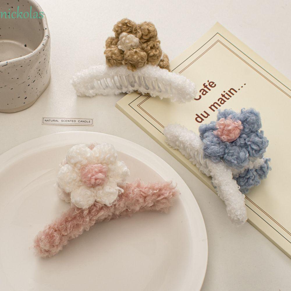 Kẹp Tóc Càng Cua Đính Hoa Trà Thời Trang Thu Đông Cho Bé