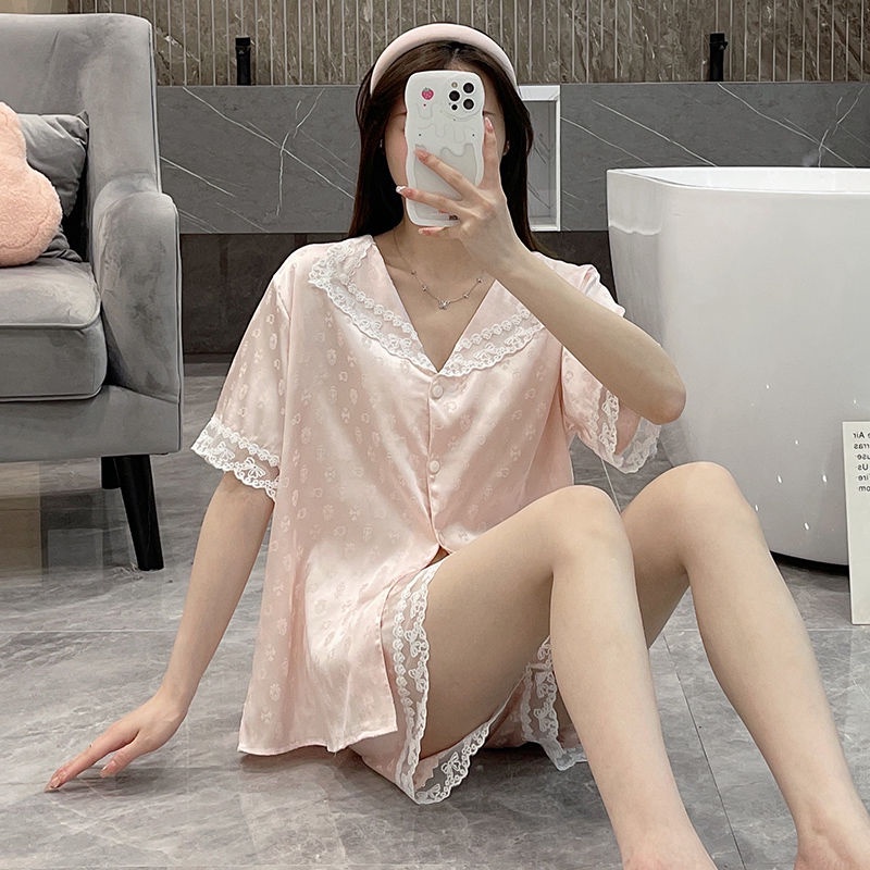 Bộ Đồ Ngủ Tay Ngắn Cổ Chữ v Bằng Lụa Mỏng Phối Ren Phong Cách Phương Tây Thời Trang Mùa Hè Cho Nữ