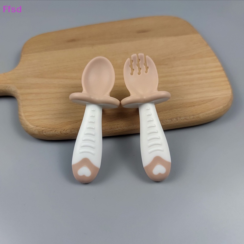 Bộ Muỗng Nĩa Bằng Silicon Mềm Tay Cầm Ngắn Tập Ăn Cho Bé