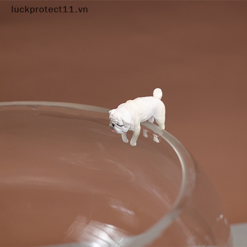 # Dây Cáp 3C &amp; NEW 3C # Chú Chó Pug / Cá Treo Tường Trang Trí Bể Cá