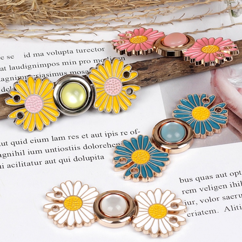 Khóa Kim Loại Hình Hoa Cúc Nhỏ Tinh Xảo Có Thể Tháo Rời Dùng Để May Quần Áo