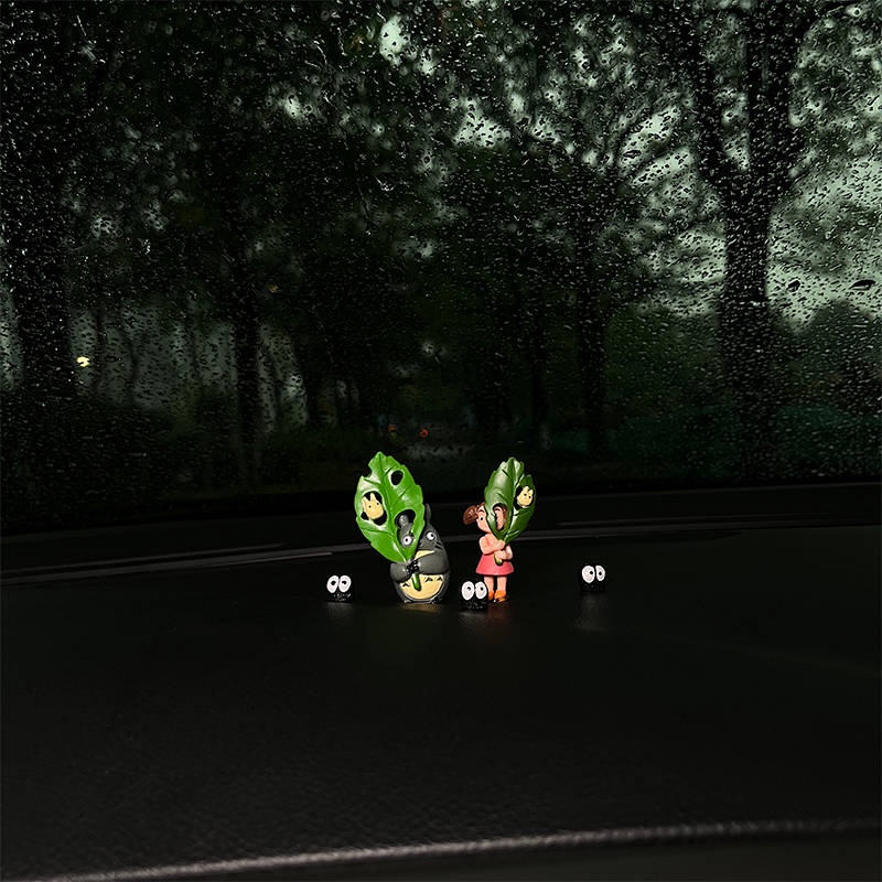 Healing Car Decoration Miyazaki Hayaototoro and Small Briquette Cute Vehicle Center Console Decoration Car Window 5sdE