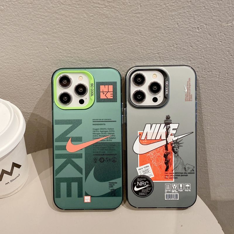 Ốp Điện Thoại Cứng In Logo NIKE Màu Xanh Lá Cho iPhone 14 / 13 / 12 Pro max / 13Pro / 12Pro / 12 / iPhone 11 / 14 Pro max