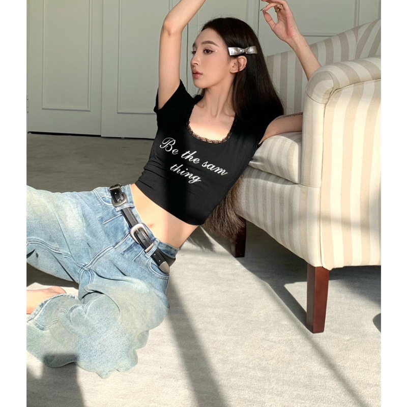 Áo Thun Ngắn Tay Cổ Vuông Phối Ren Xinh Xắn Thời Trang