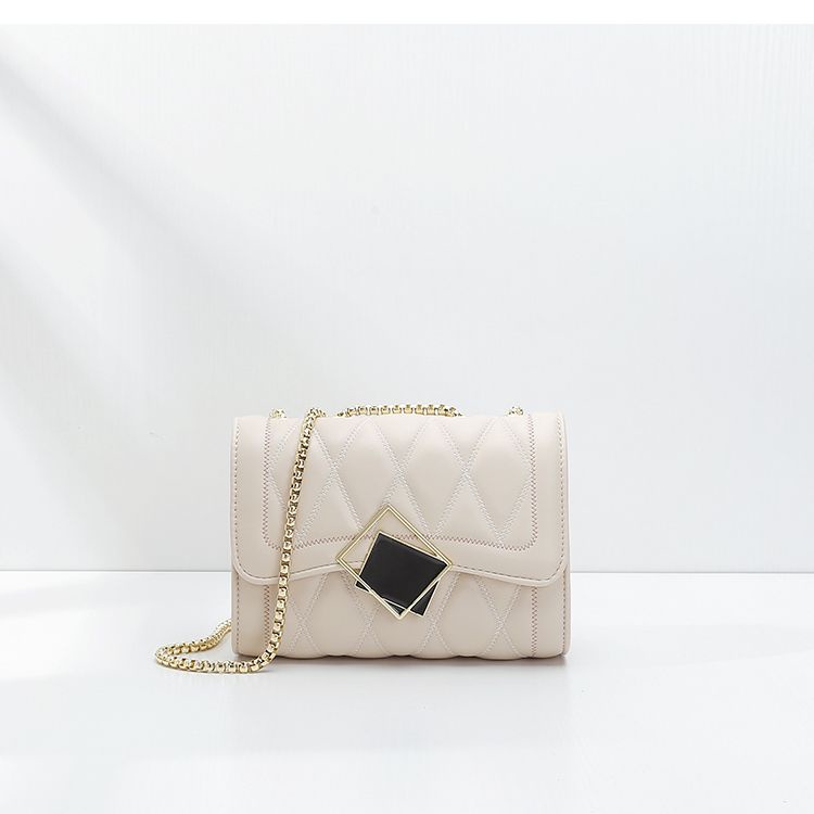 Túi Đeo Chéo Da Cừu Thật Đính Đá Phối Dây Xích Thời Trang Cho Nữ