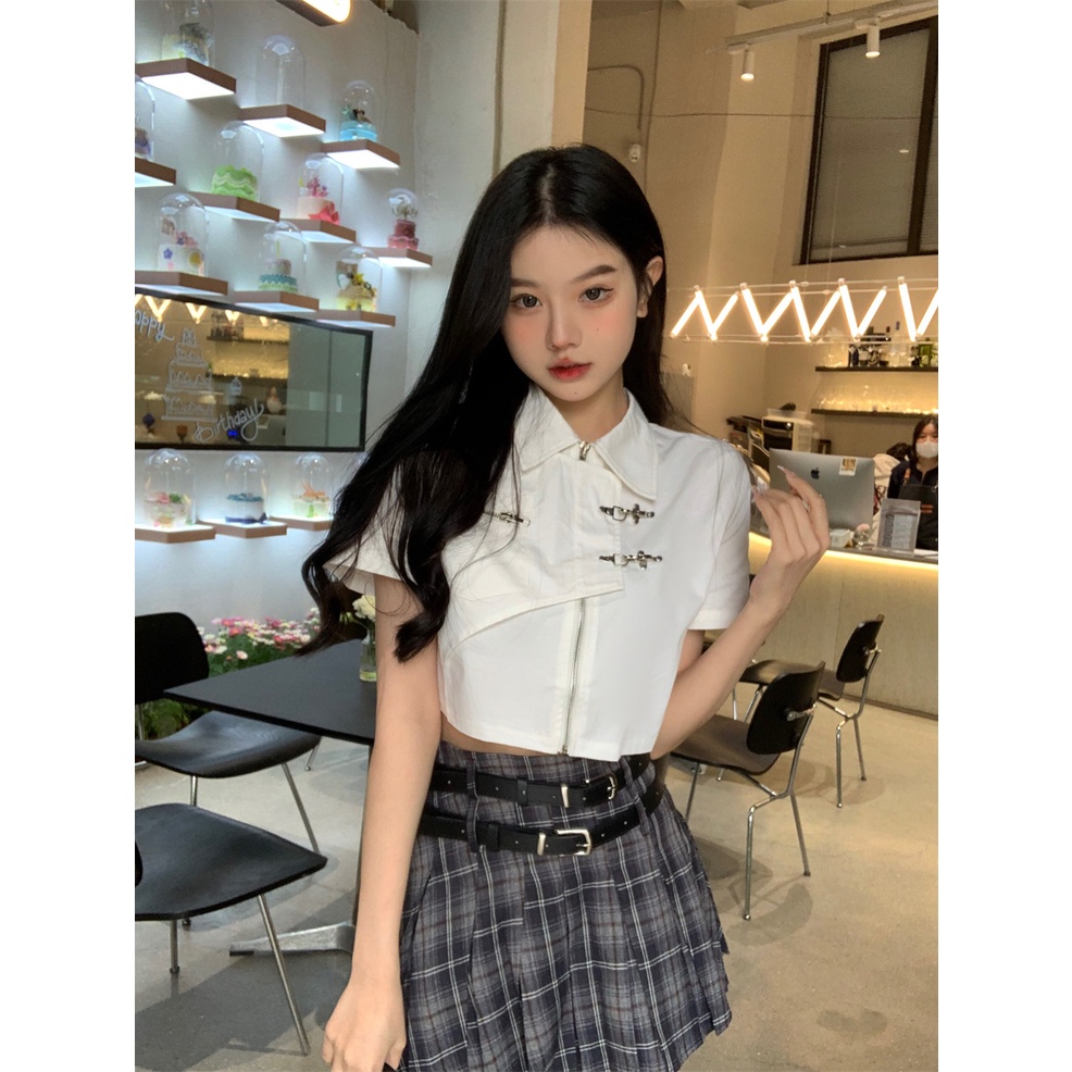 Áo Sơ Mi Tay Ngắn Phối Nút Kim Loại Phong Cách Retro Dành Cho Nữ