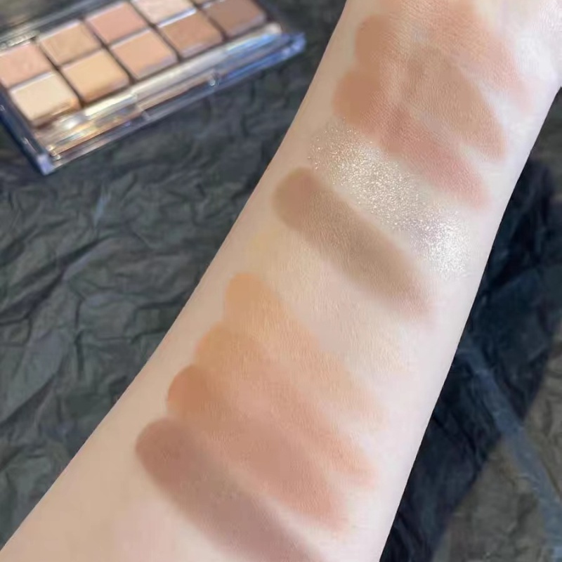 Bảng Phấn Mắt Clio Mười Màu Tông Đất Tinh Tế Và Mềm Mại