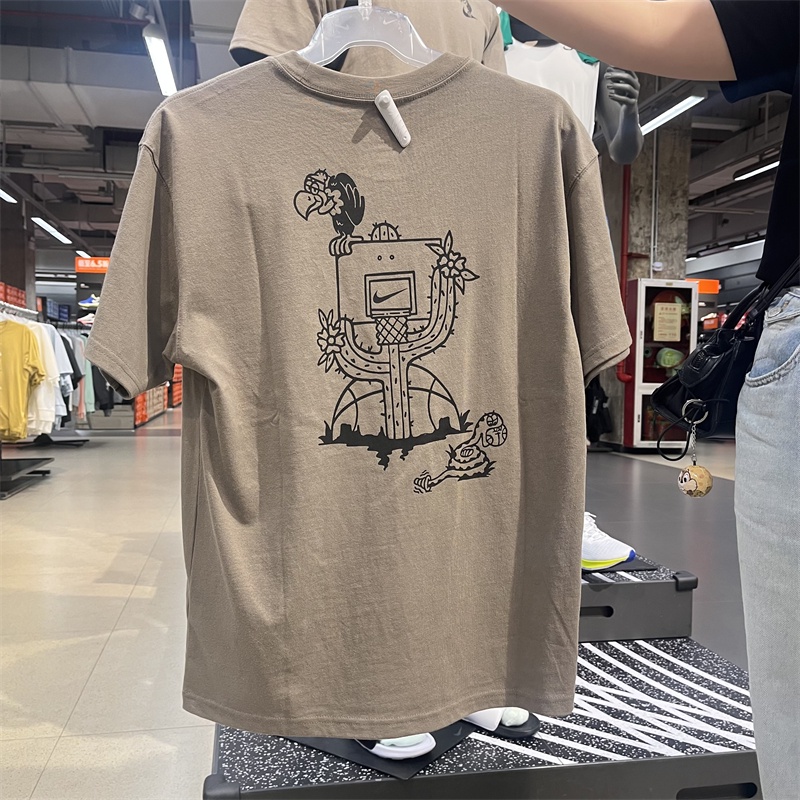 Hàng đã sẵn sàng 100% nike cartoon cactus graffiti đích thực in áo ngắn tay nam thể thao giản dị áo thun cổ tròn thoáng khí dr8915-040