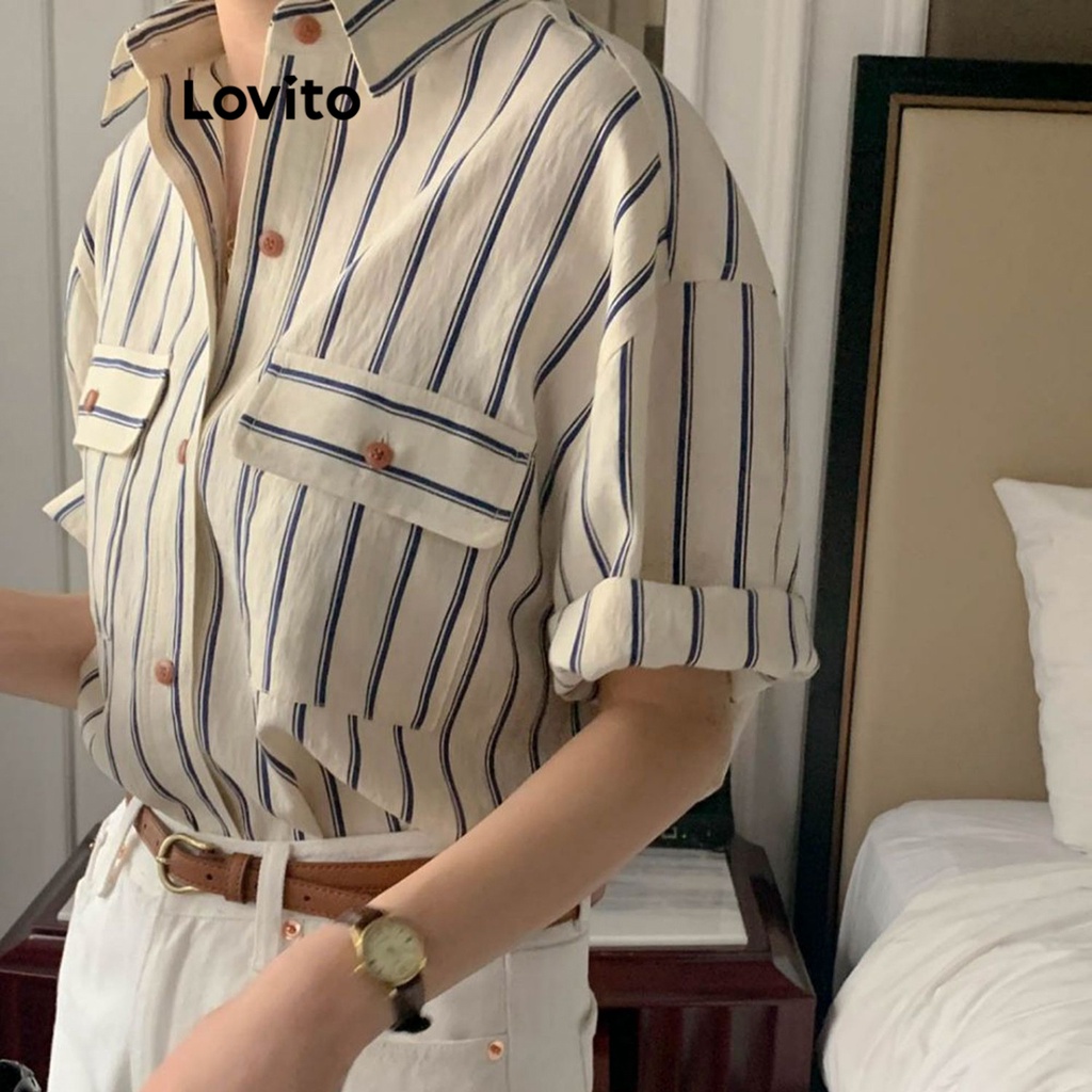 Áo kiểu Lovito cài nút phối túi kẻ sọc thanh lịch cho nữ LNE19095