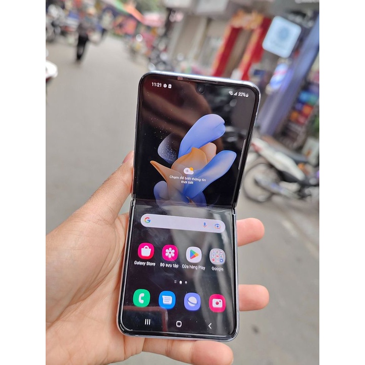 Điện Thoại Samsung Galaxy Z flip 4 - Hàng Chính Hãng, Bảo Hành 12 tháng, 15 Ngày Đổi Trả [SỐ LƯỢNG CÓ HẠN] | BigBuy360 - bigbuy360.vn