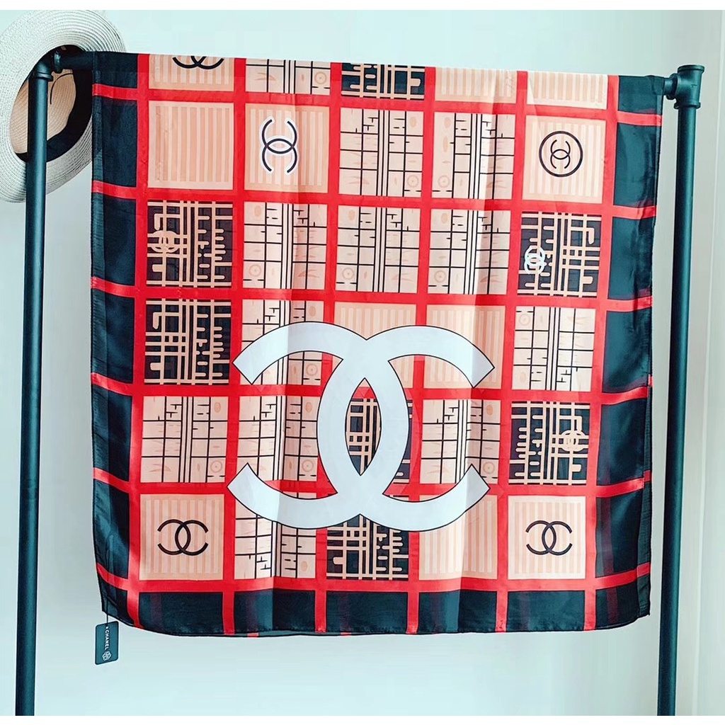 Khăn Choàng Lụa Sọc Ca Rô In Chữ CC Phong Cách Hồi Giáo Cho Nữ