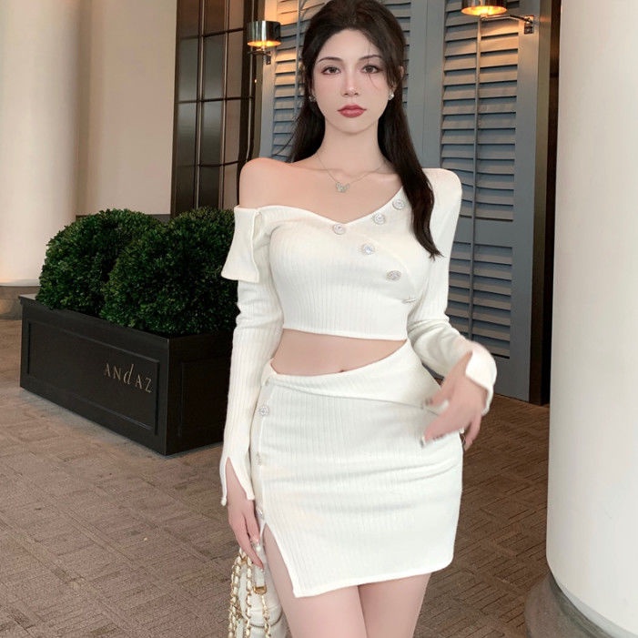 Jiashucheng Bộ Áo Trắng Ngắn Phối Chân Váy Ôm Hông Phong Cách Đường Phố Mùa Thu Mới Cho Nữ