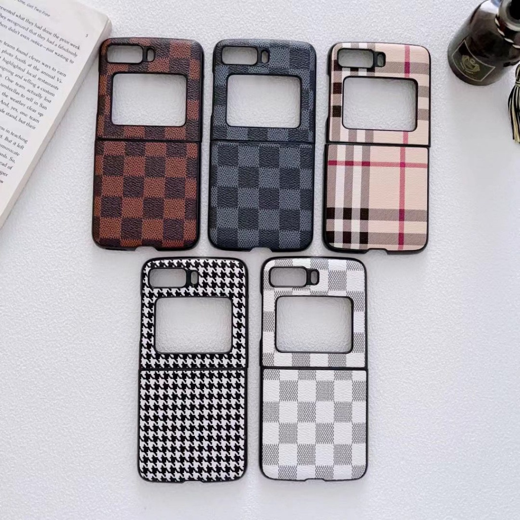 Ốp Điện Thoại Siêu Mỏng Chống Rơi Họa Tiết Kẻ Sọc Gấp Gọn Linh Hoạt Cho Motorola Razr2022 5G