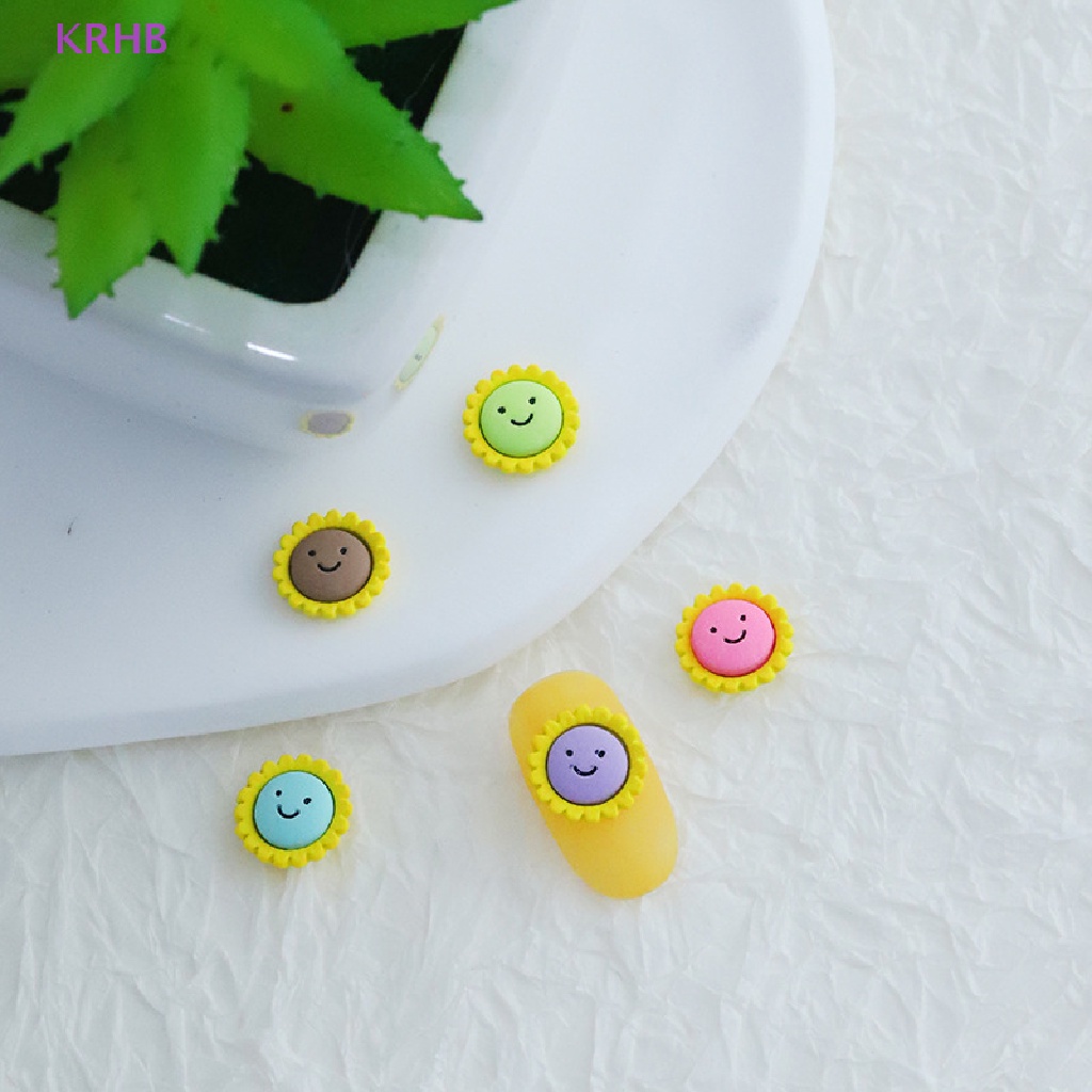 Set 50 Phụ Kiện Trang Trí Móng Tay Nghệ Thuật Hình Hoa Hướng Dương Bằng Hợp Kim Mới