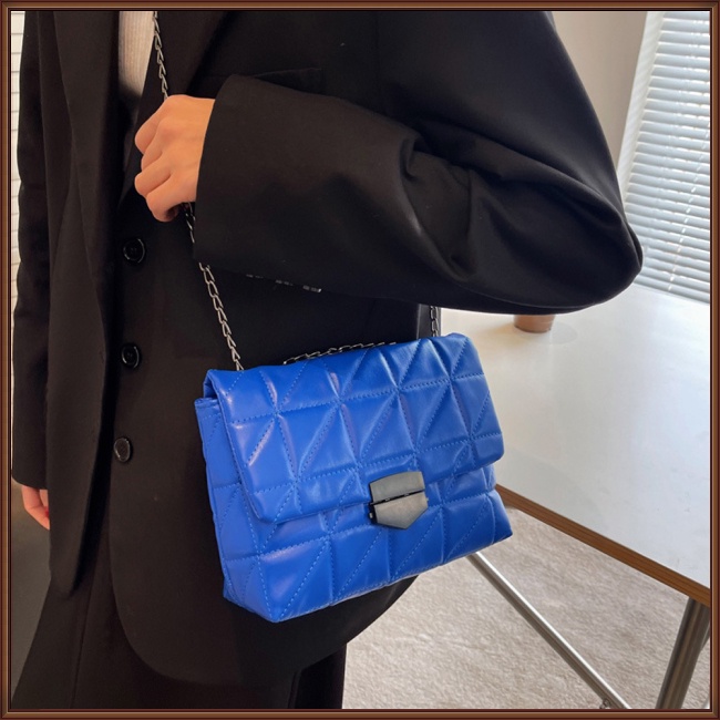 Túi Đeo Chéo Giả Da Khóa Nam Châm Thêu Họa Tiết Kim Cương Thời Trang Nữ Sang Trọng