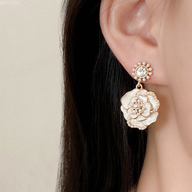 Bông Tai Hình Hoa Đính Đá Lấp Lánh Sang Trọng