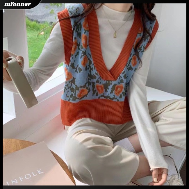Áo Sweater Dệt Kim Sát Nách Cổ Chữ V Dáng Ôm In Hoa Dễ Thương Cho Bạn Gái