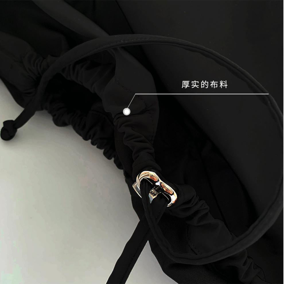 Túi Đeo Chéo Dây Rút Vải Nylon Màu Đen Sức Chứa Lớn Dễ Phối Đồ