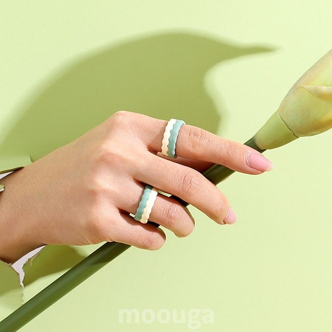 Hàng Mới Về Moouga / ins Nhẫn Handmade Tráng Men Khô Lạnh Hình Sóng Nhỏ Màu Tương Phản Thời Trang Xuân Hè