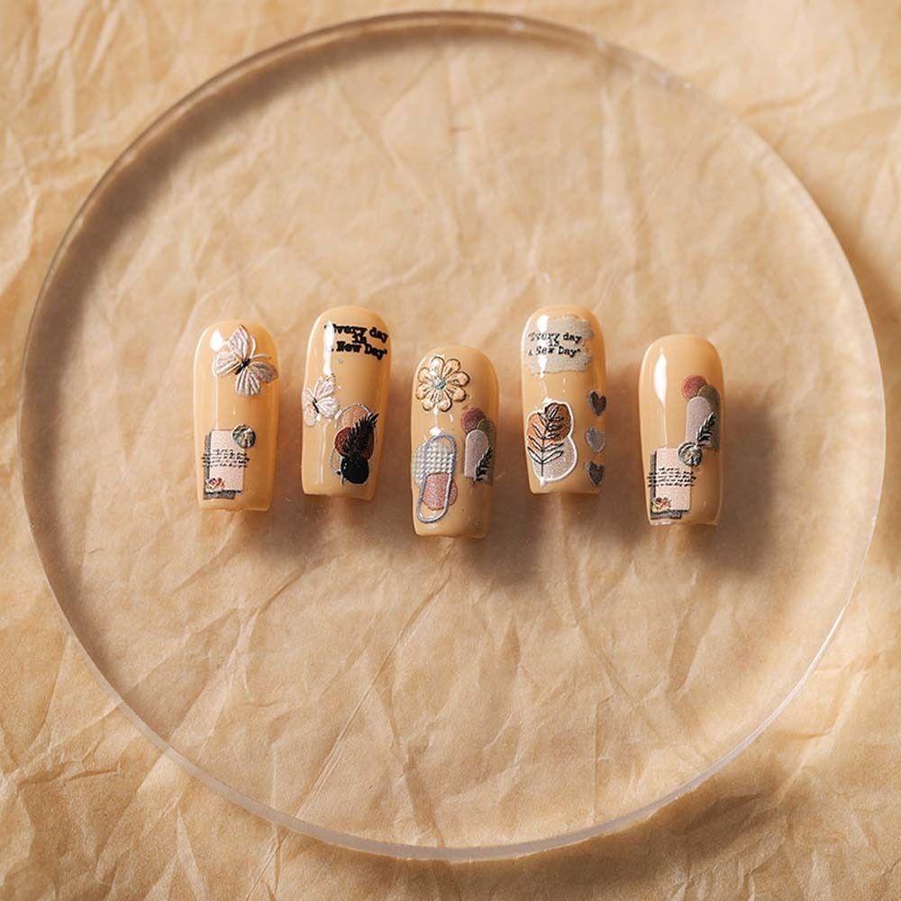 Bộ 26 Miếng Dán Trang Trí Móng Tay Họa Tiết Bướm / Lá / Trái Tim / Mặt Trăng /