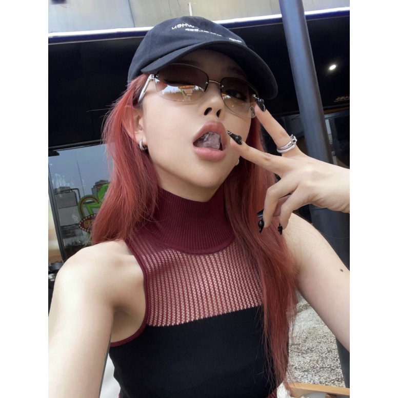 Áo Thun Dệt Kim Cổ Lọ Màu Đỏ / Đen Tương Phản Dễ Phối Đồ Thời Trang Cho Nữ