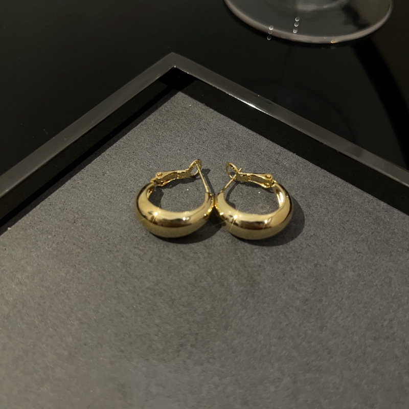 1 Đôi Bông Tai Kim Loại Dạng Tua Rua Xoắn Đính Ngọc Trai Sang Trọng