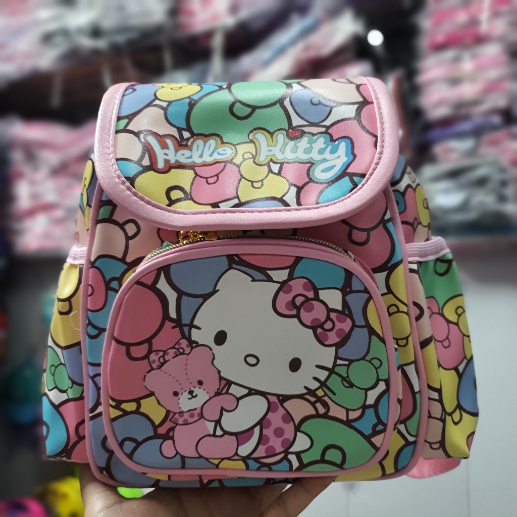 Ba lô da kitty  mềm QCCC Size nhỏ cho bé Mầm non mẫu giáo đi học đi chơi kích thước 25x30x10cm Haigiang3008-D26