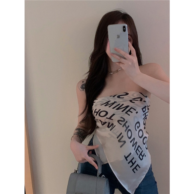 Khăn Choàng Lụa Dáng Ôm In Chữ Thời Trang