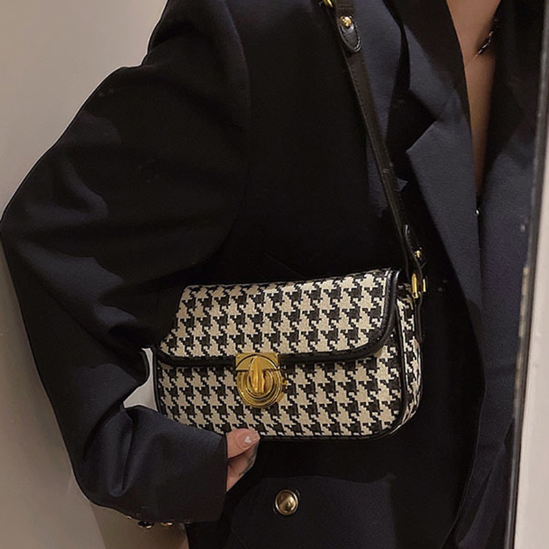 Ielgy Túi Xách Đeo Vai baguette Kết Cấu Nuche Pháp Thiết Kế Một Bên Vai Cho Nữ