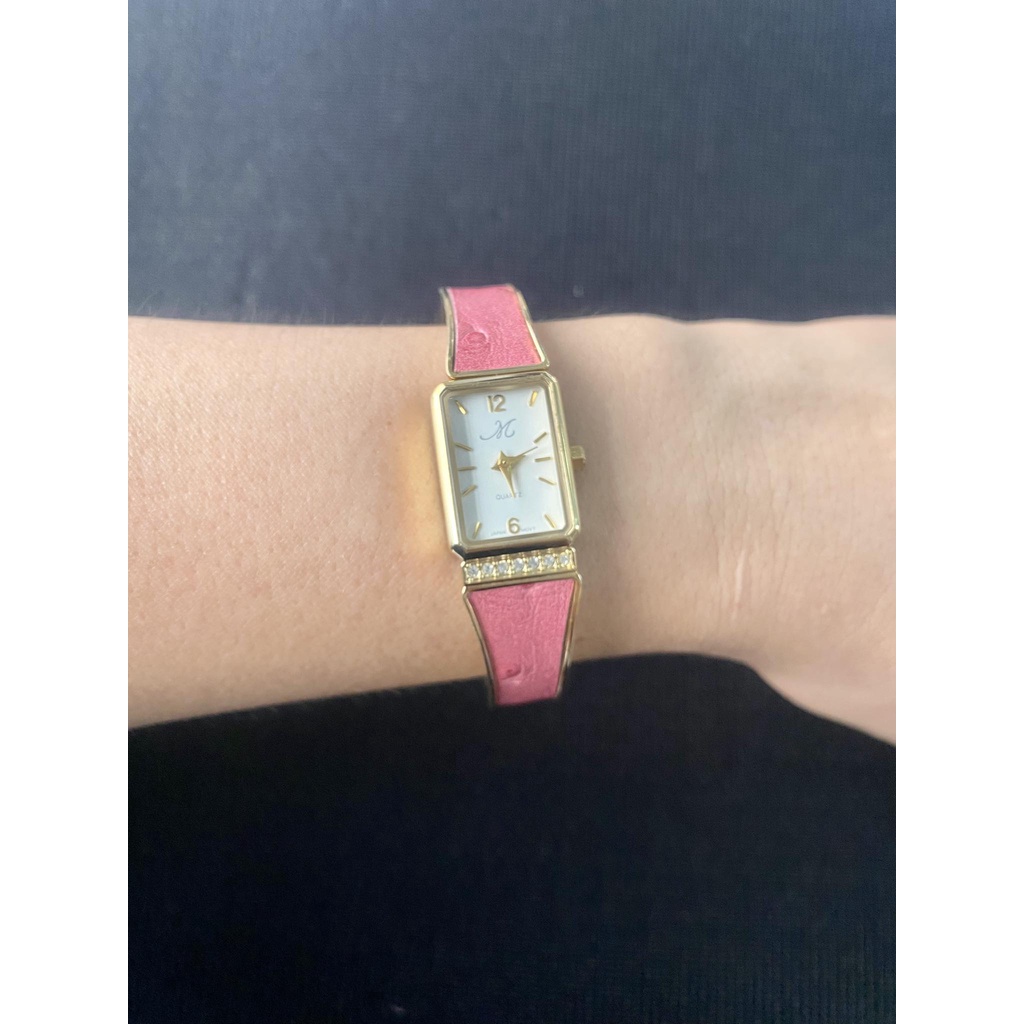 Đồng hồ nữ size nhỏ dạng còng, lụa, dây kim loại siêu xinh hàng 2hand, vintage bãi Nhật
