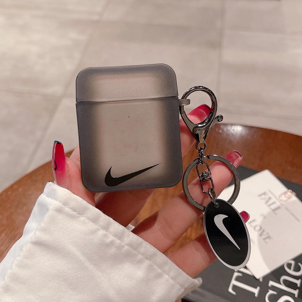 Vỏ Bảo Vệ Hộp Sạc Tai Nghe AirPods Pro 2 Pro 1 2 3 Bằng TPU Màu Đen Trong Suốt Gắn Móc Khóa Thời Trang