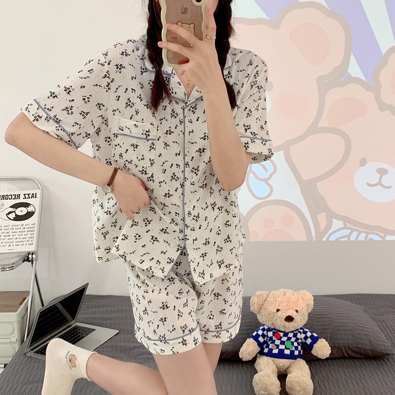 Bộ Đồ Ngủ Ngắn Tay Họa Tiết Kẻ Sọc Thời Trang Mùa Hè Phong Cách Hàn Quốc Mới Cho Nữ