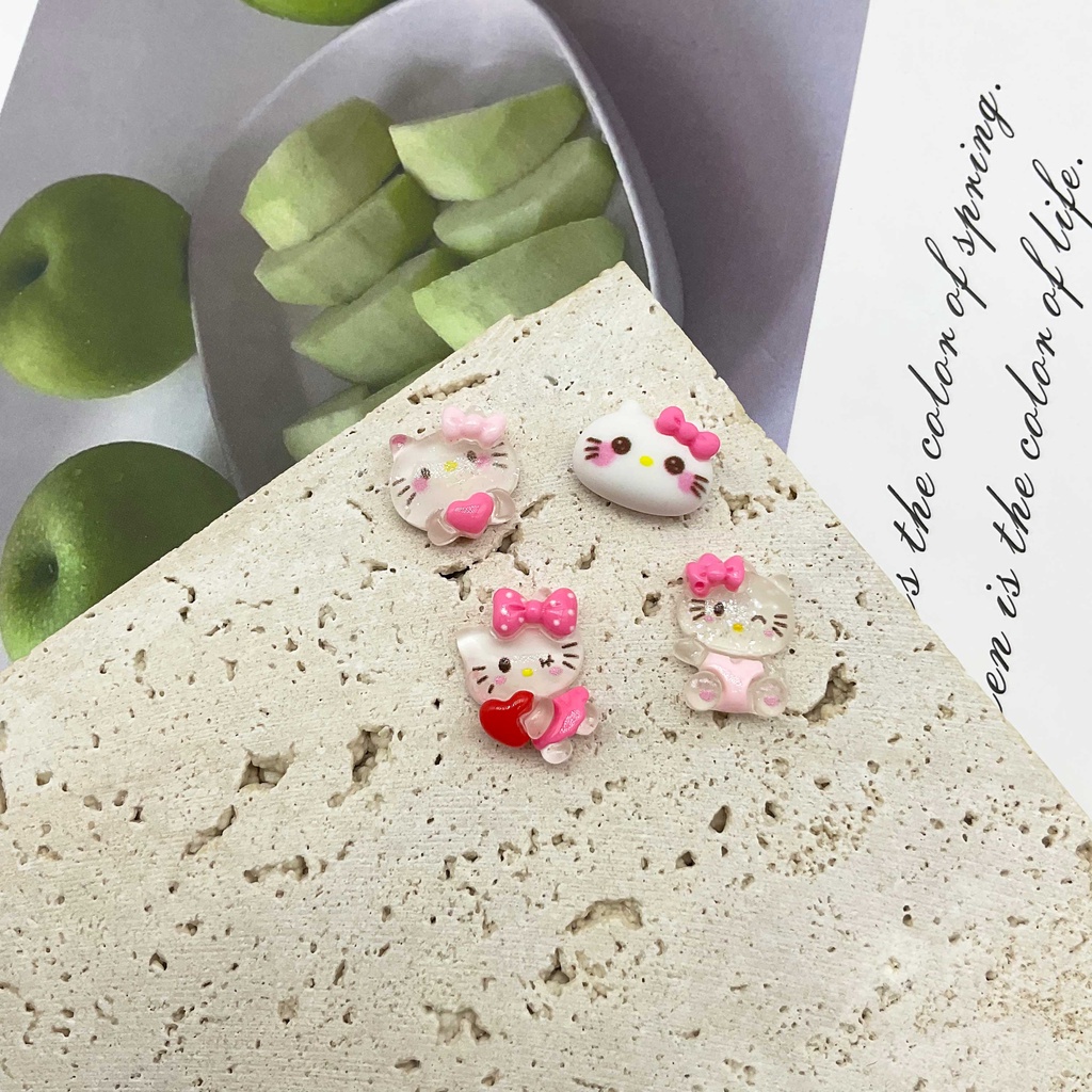 Set 10 Phụ Kiện Trang Trí Móng Tay 3D Hình Hoạt Hình Xinh Xắn