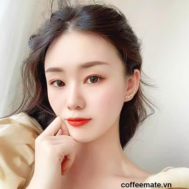 ⚡Hoa Tai Mạ Vàng Hình Ngôi Sao Năm Cánh Đính Đá Dễ Thương