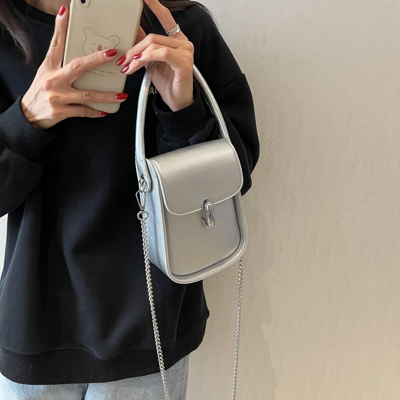 Túi Xách mini Phối Dây Xích Đeo Vai Kiểu Pháp Thời Trang Cao Cấp Cho Nữ