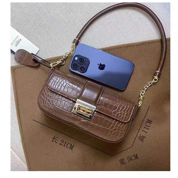 Túi Xách Thiết Kế Mới Cao Cấp Thời Trang Theo Phong Cách Retro Dành Cho Nữ