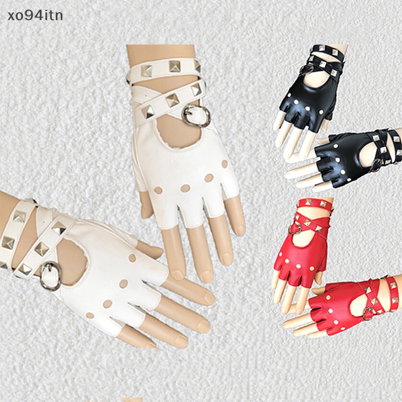 Găng Tay Da Hở Ngón Đính Đinh Tán Phong Cách Punk