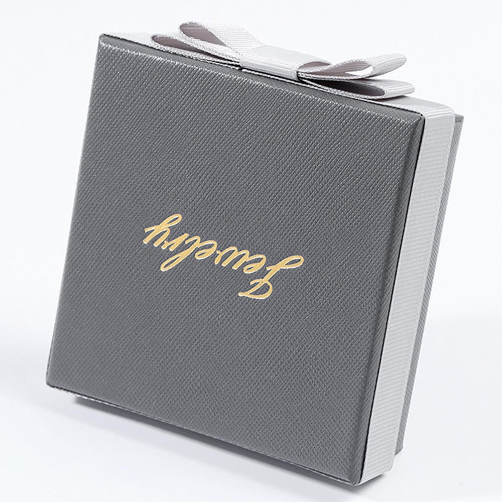 Hộp Đựng Trang Sức Hình Vuông Đính Nơ Xám Sang Trọng