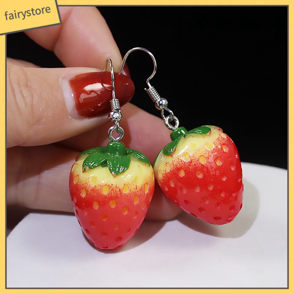 1 Đôi Bông Tai Hình Trái Dâu Tây Màu Đỏ Sống Động