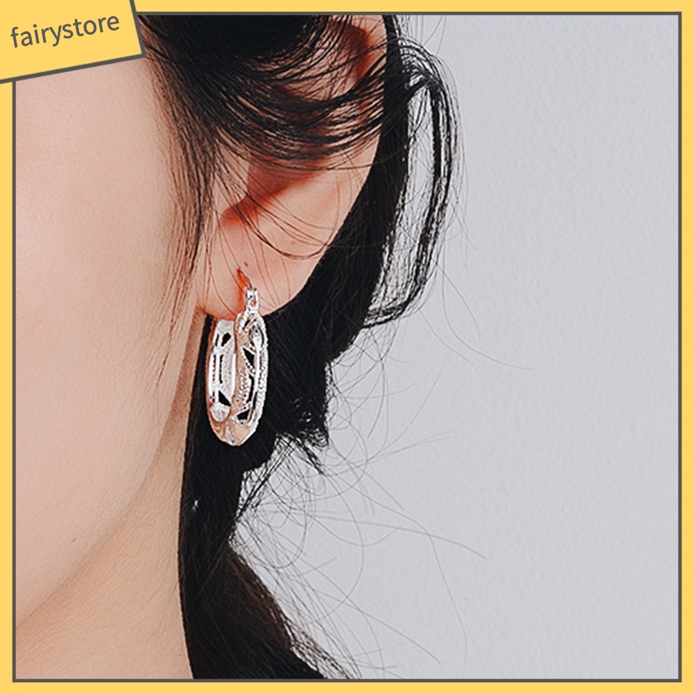 Khuyên Tai Tròn Chữ U Rỗng Chạm Khắc Thời Trang Cho Nữ