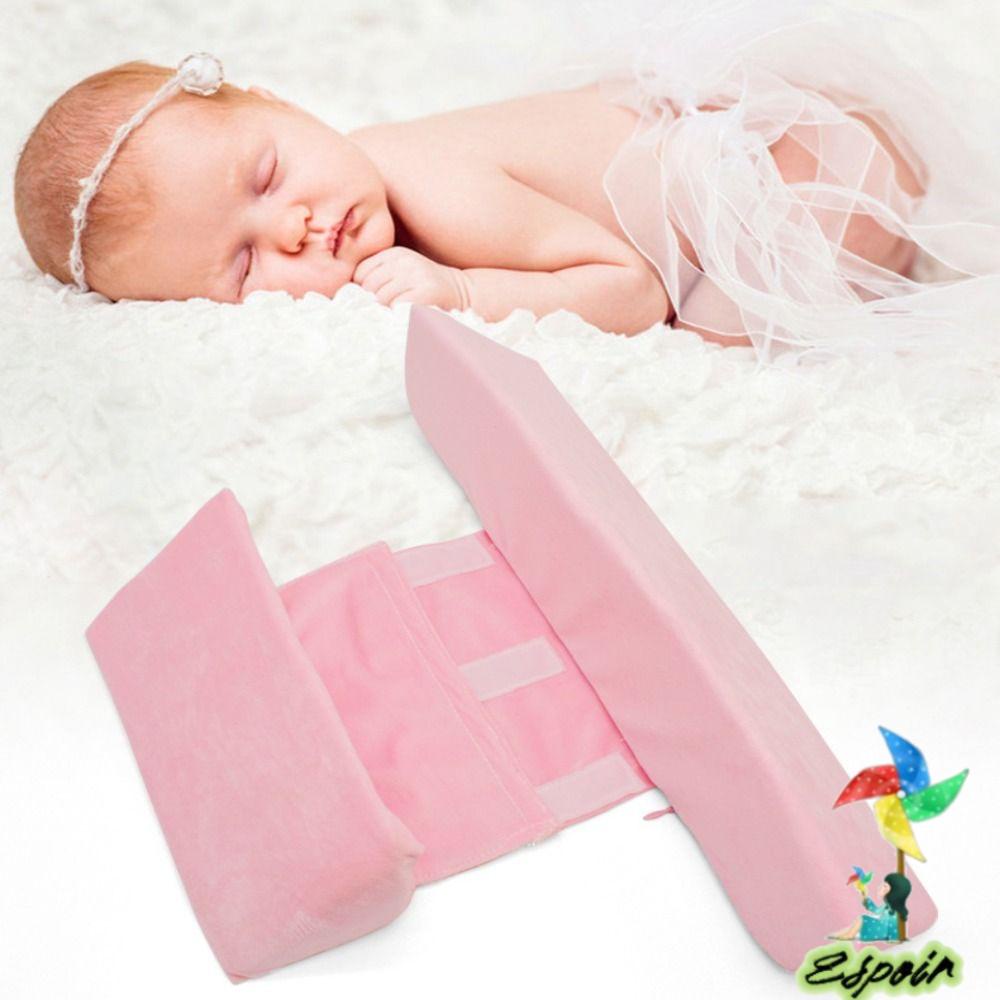 Gối Ngủ Hình Tam Giác Điều Chỉnh Tư Thế Cho Bé Sơ Sinh