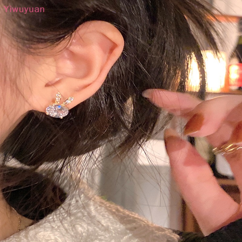 1 Đôi Bông Tai Hình Thỏ Đính Đá Zircon Đơn Giản Phong Cách Retro Mới