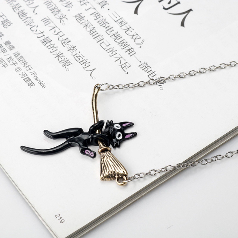 Vòng cổ Mặt Mèo Đen Hóa Trang Nhân Vật Anime Kiki Margot3