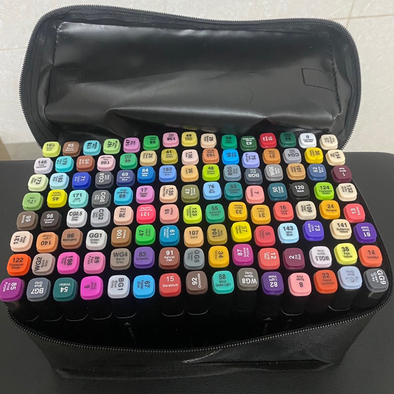 Bộ 120 màu bút marker có đế，khay cắm bút